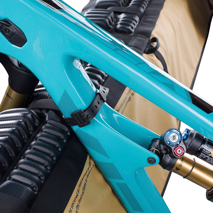 EVOC, Tailgate Pad Curve, Tailgate Pad, Sand, M/L