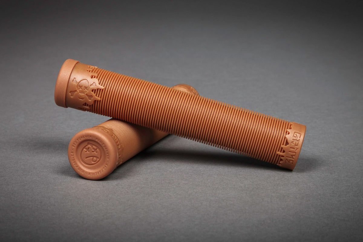 BSD DENIM COX GRIME GRIPS DARK GUM