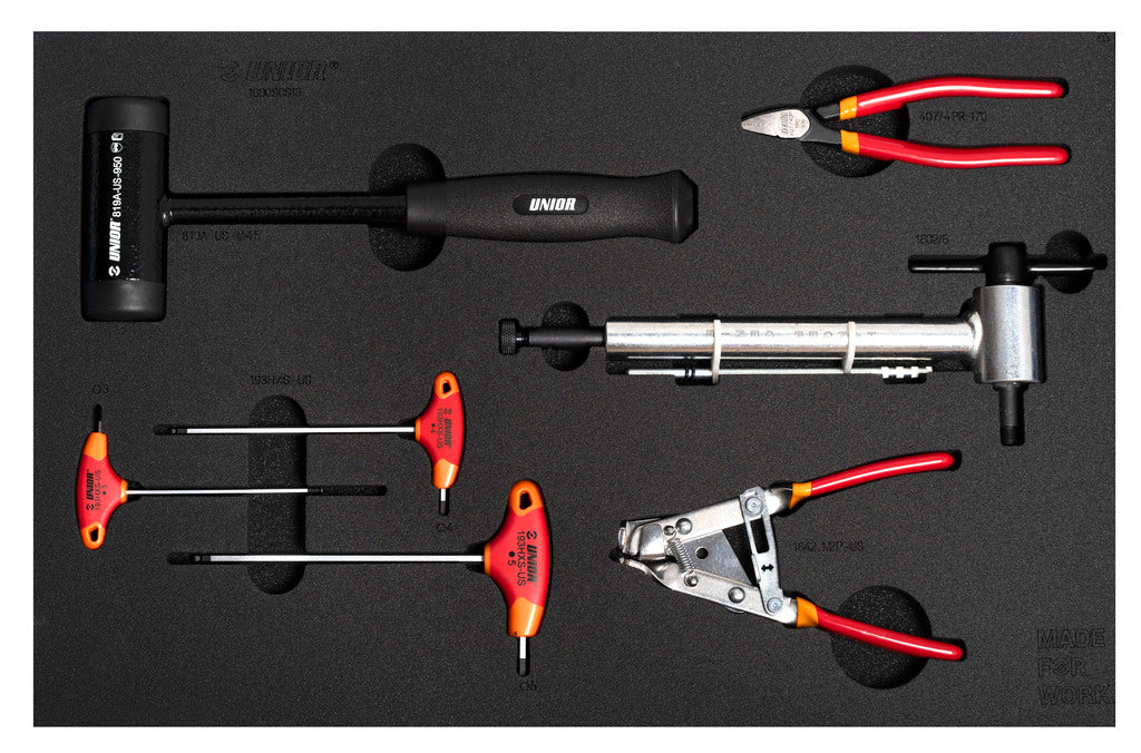 UNIOR BIKE TOOL SET IN TOOL TRAY 1600SOS21